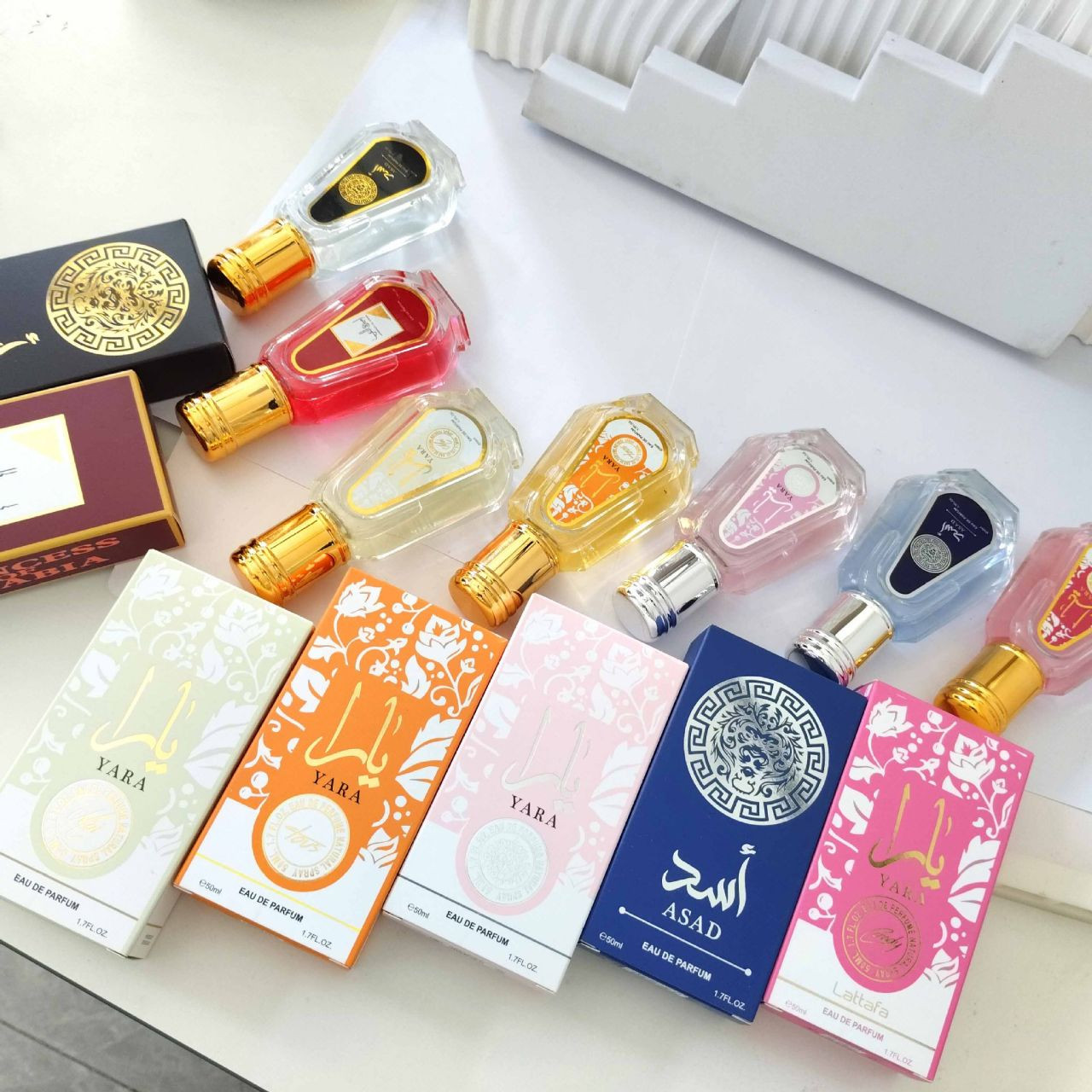 Lattafa parfum de haute qualité 50 ml  mode hommes et femmes .