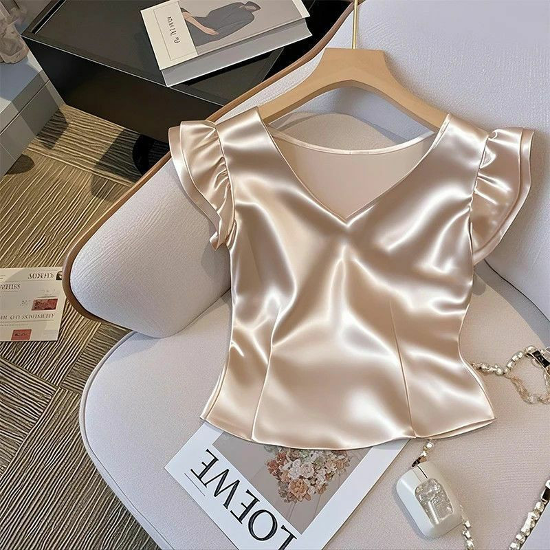Chemisier élégant en satin à manches courtes et col en V, champagne, élégant français pour les femmes avec un design de luxe léger en V T-shirt
