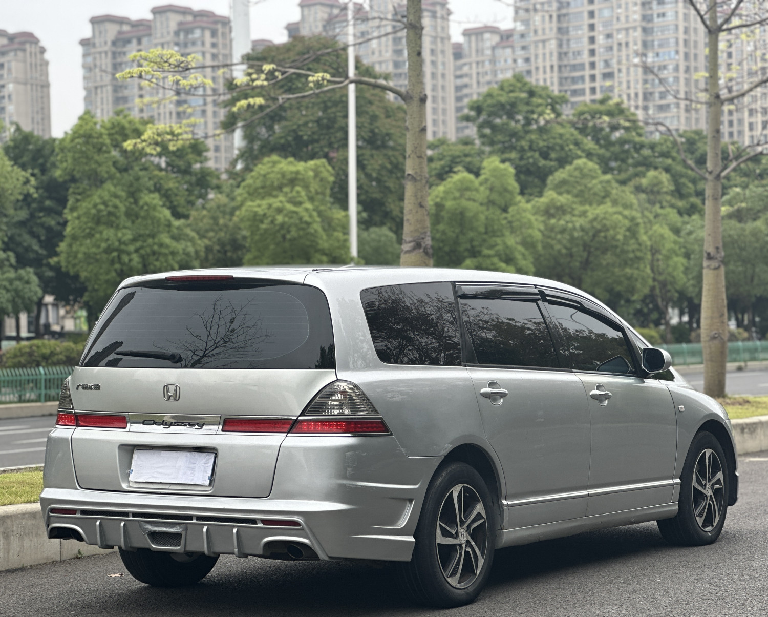 Honda Odyssey Année 2008 automatique, sièges électriques, toit ouvrant, climatisation d'origine