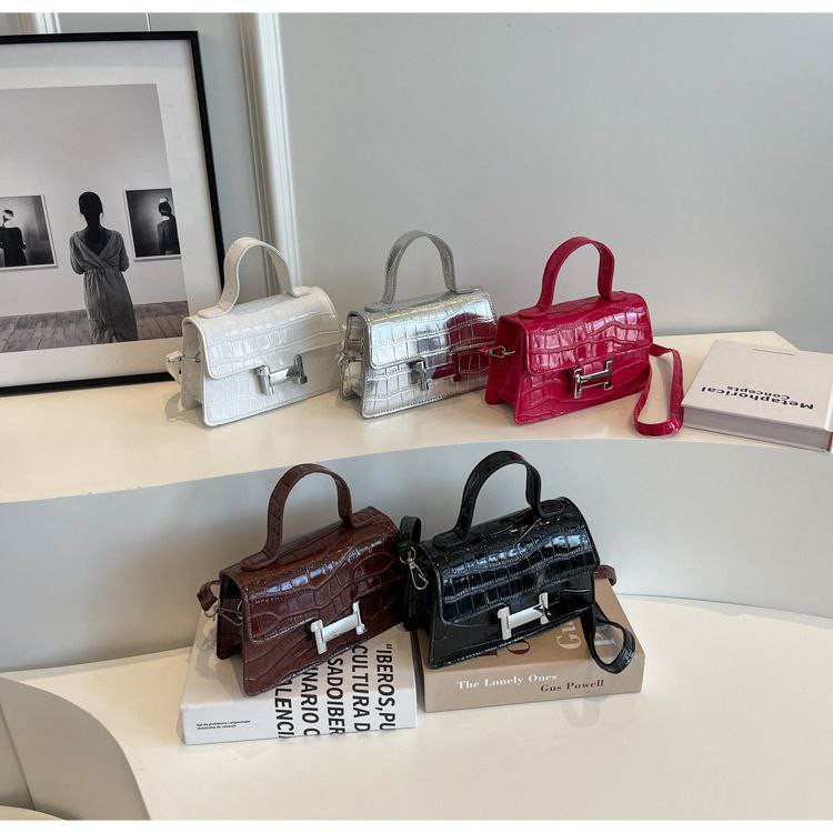 Nouveaux sacs mode féminine Simple sac à bandoulière décontracté  à la mode petit sac carré