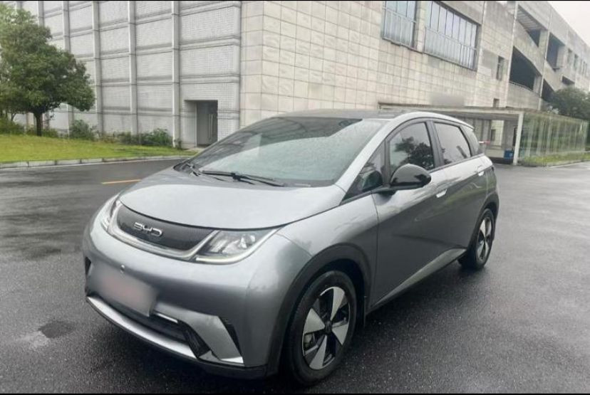 BYD Dolphin 2023 420 km Édition Liberté Automatique - Voiture électrique